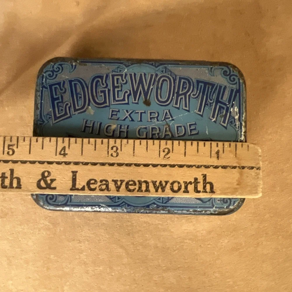 VINTAGE BLUE TIN Edgeworth Extra High Grade Plug Slice Tim
